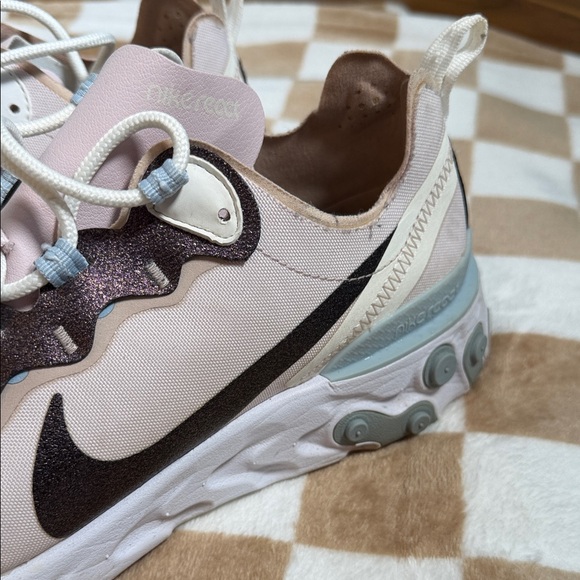 Nike Pink and Cream Sneakers - Picture 2 of 5